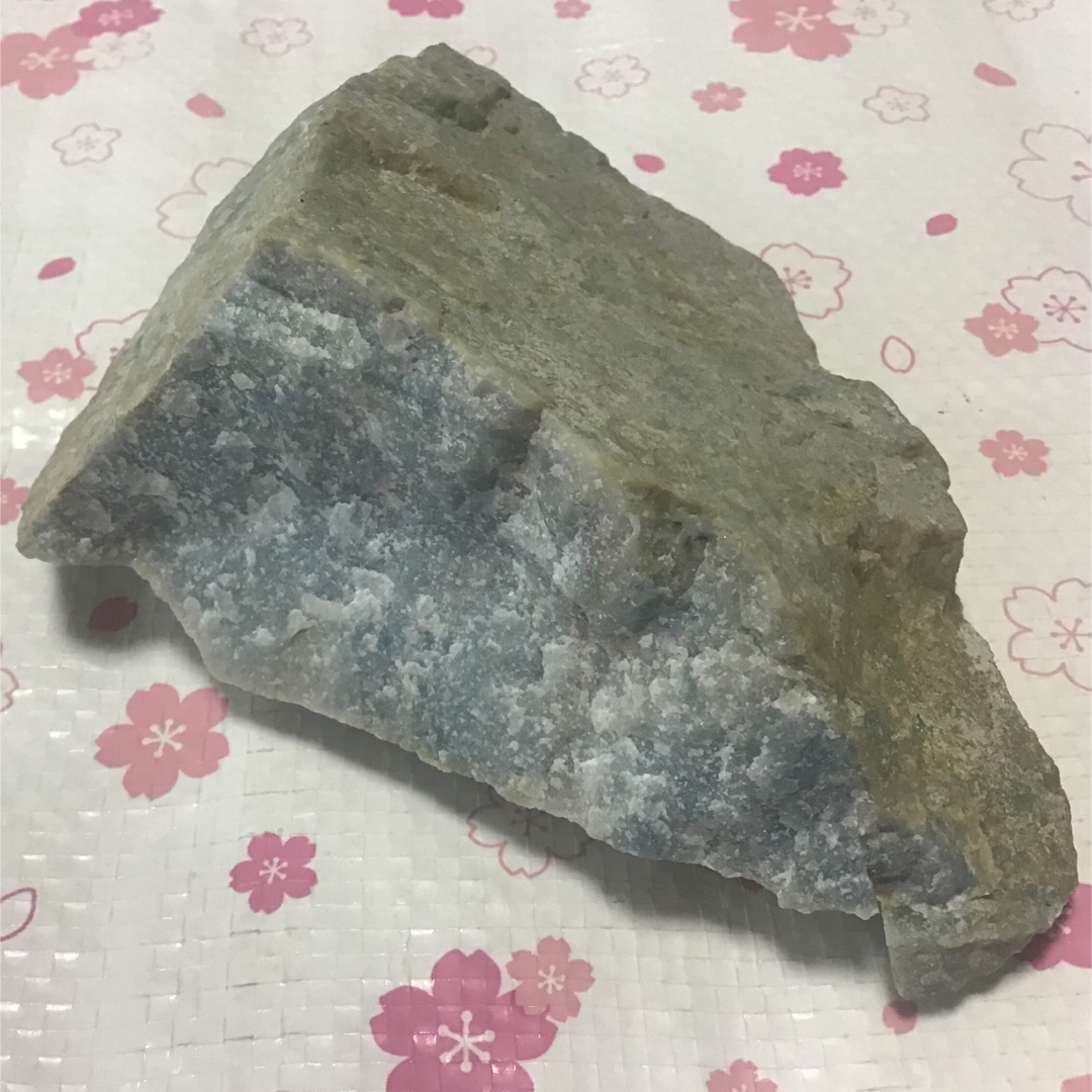 本物◇ 糸魚川翡翠 原石 コン沢(52)568g ✳︎⭐︎透過性に優れた