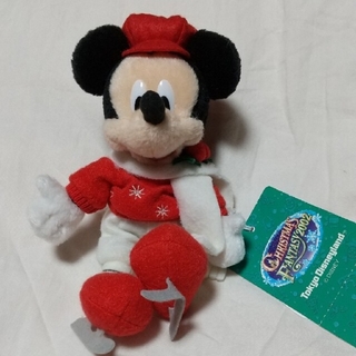 ディズニー(Disney)のミッキー クリスマス ぬいぐるみバッジ 2002(キャラクターグッズ)
