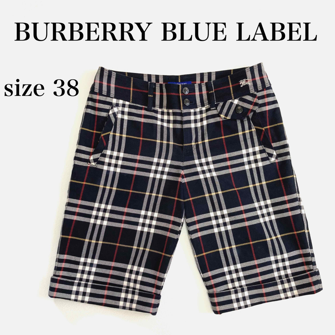 BURBERRY BLUE LABEL(バーバリーブルーレーベル)のBURBERRY BLUE LABEL  ノバチェックハーフパンツ　Mサイズ レディースのパンツ(ハーフパンツ)の商品写真