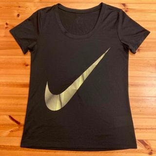 ナイキ(NIKE)のNIKEレディースティシャツ(ウェア)