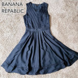 バナナリパブリック(Banana Republic)のバナナリパブリック　フレア　ワンピース　Aライン　レディース　ネイビー　Vネック(ひざ丈ワンピース)