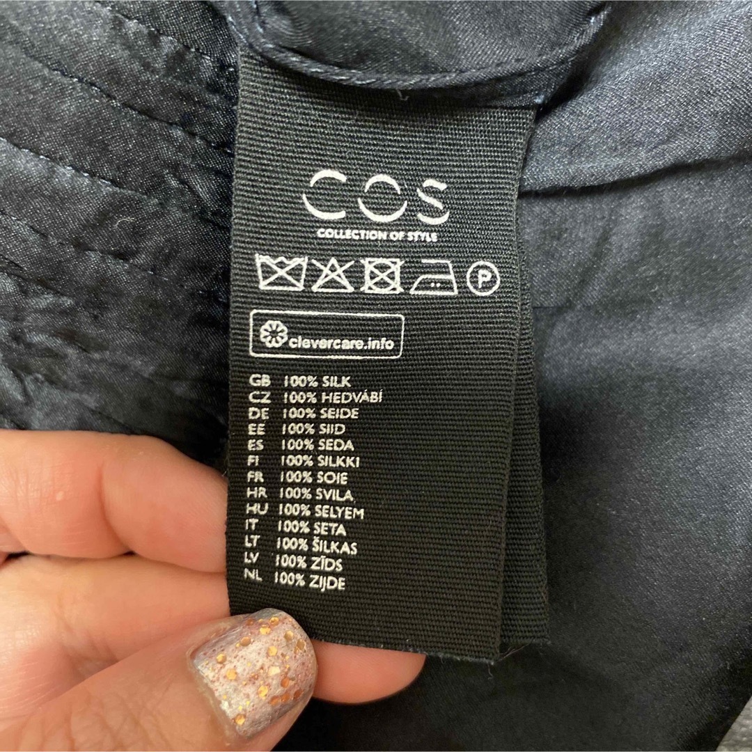 COS(コス)のCOS シルクサテンスカート レディースのスカート(ひざ丈スカート)の商品写真