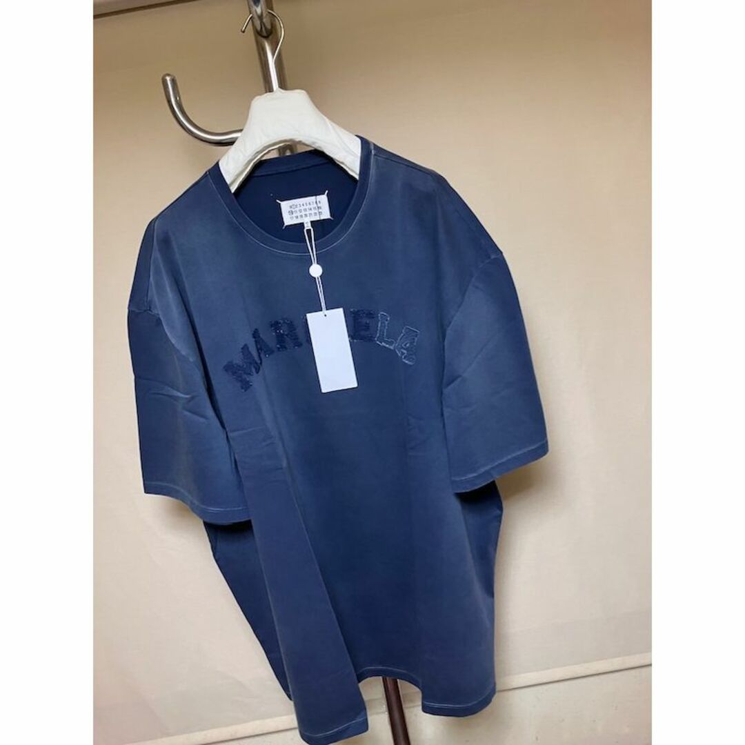 Maison Martin Margiela(マルタンマルジェラ)の新品 XL 23ss マルジェラ オーバーダイロゴ Tシャツ 4836 メンズのトップス(Tシャツ/カットソー(半袖/袖なし))の商品写真