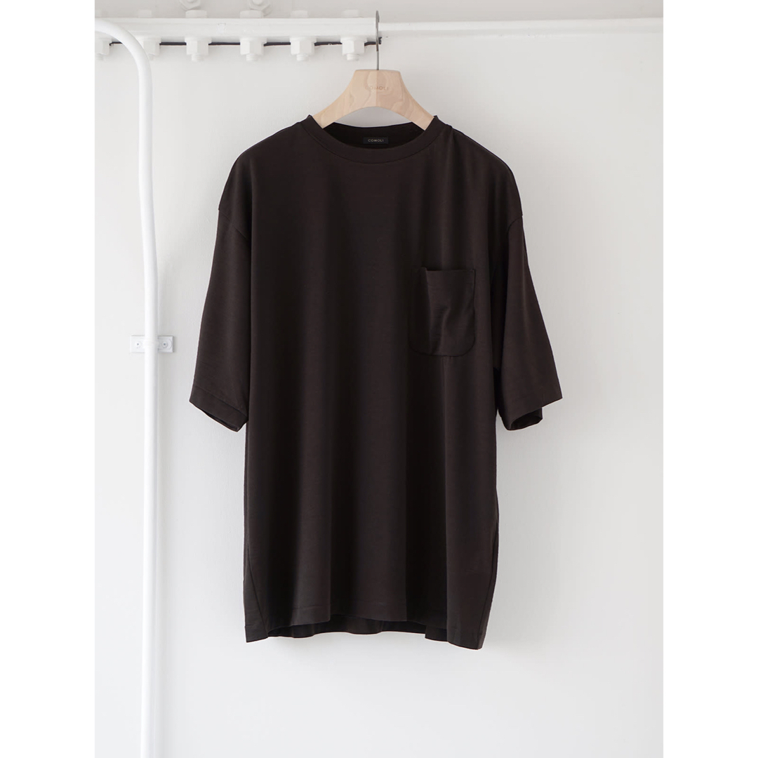 COMOLI(コモリ)のスー様専用comoli23ssサマーウール天竺TシャツBROWN メンズのトップス(Tシャツ/カットソー(半袖/袖なし))の商品写真