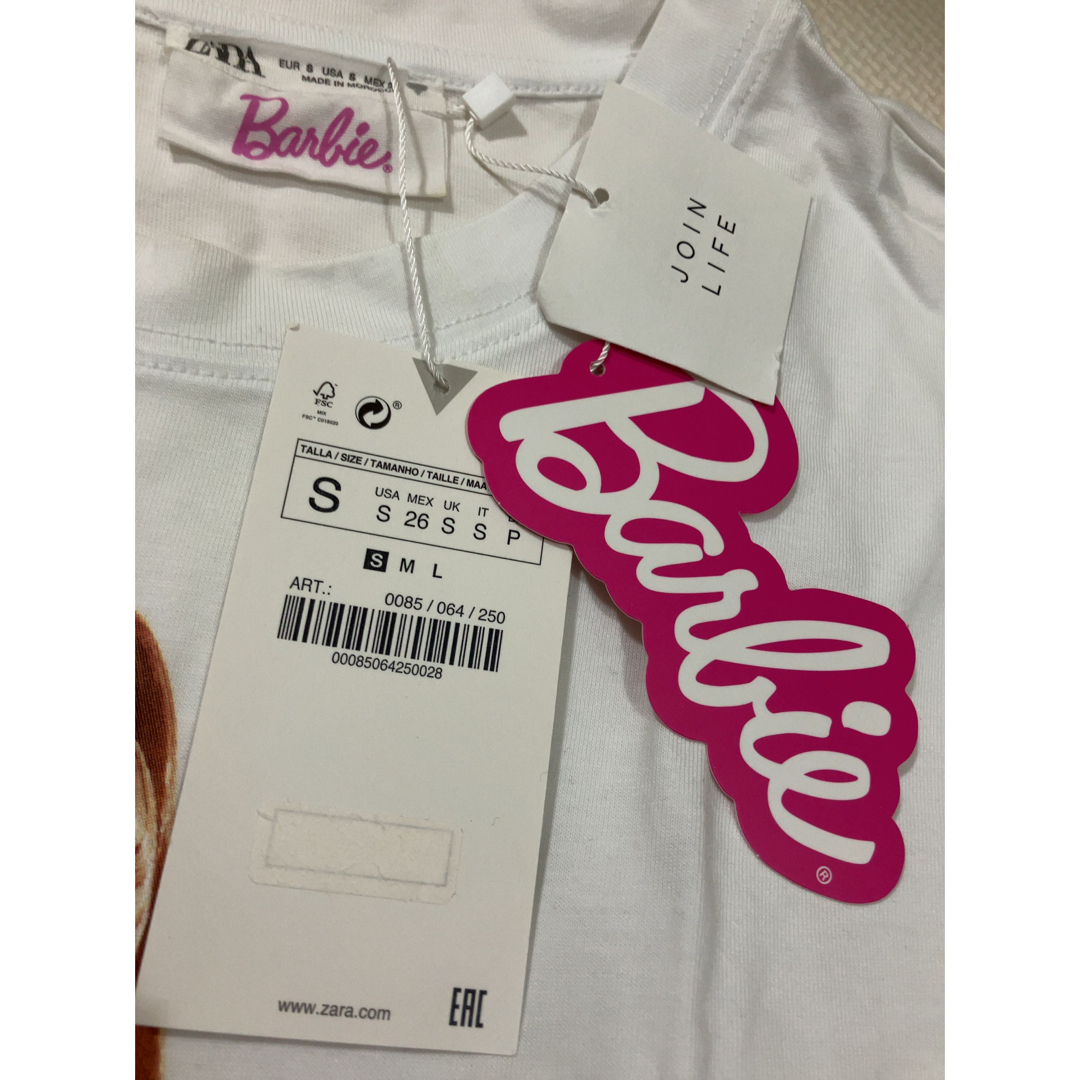 ZARA(ザラ)のZARA×BARBIE  Tシャツ　新品タグ付き レディースのトップス(Tシャツ(半袖/袖なし))の商品写真