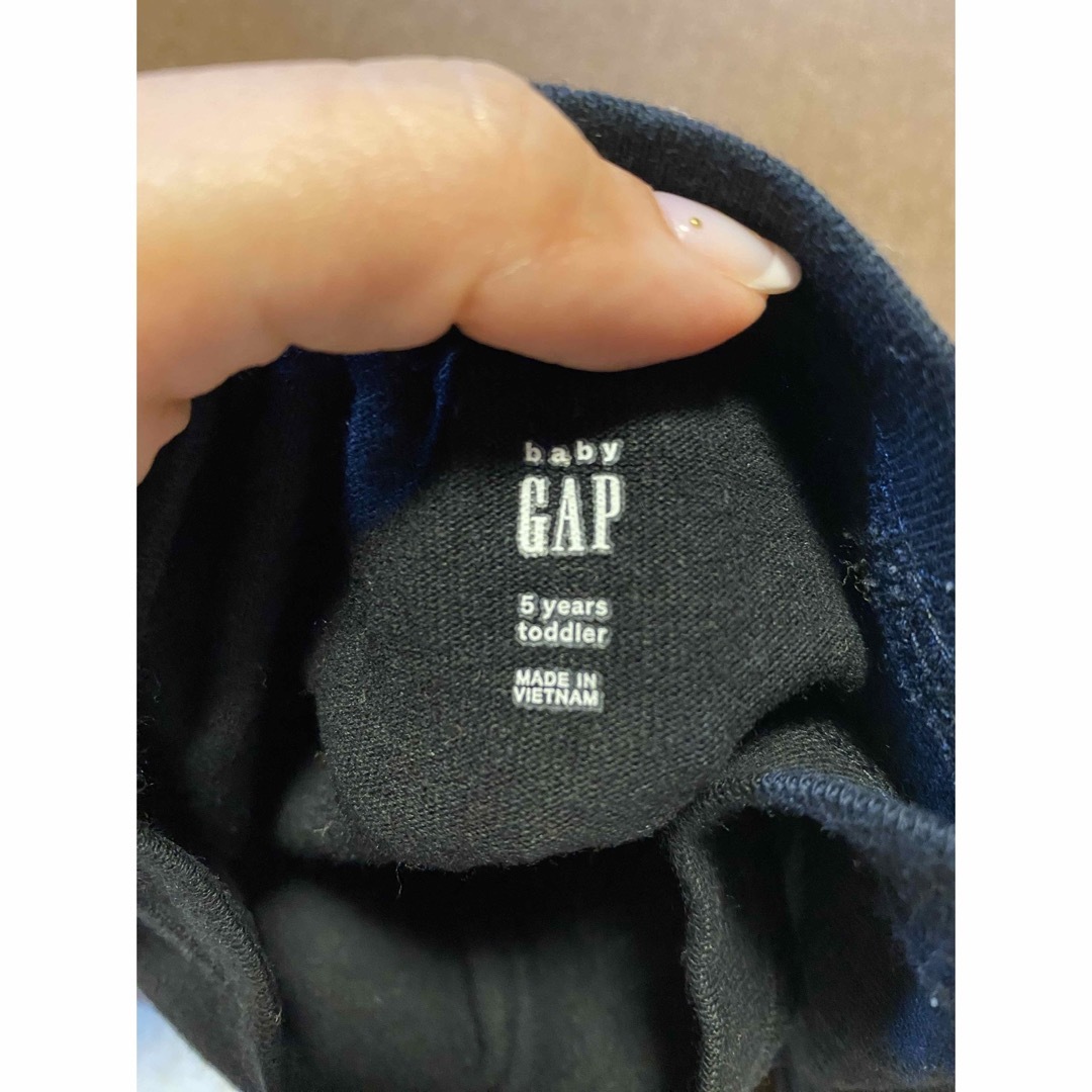 GAP(ギャップ)のGAP tシャツ　子供服　110 半袖 キッズ/ベビー/マタニティのキッズ服男の子用(90cm~)(Tシャツ/カットソー)の商品写真