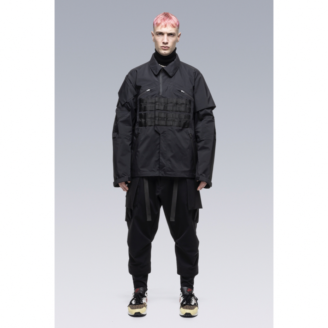 STONE ISLAND(ストーンアイランド)のACRONYM J1WTS-GT black S 定価352,000円 メンズのジャケット/アウター(ナイロンジャケット)の商品写真