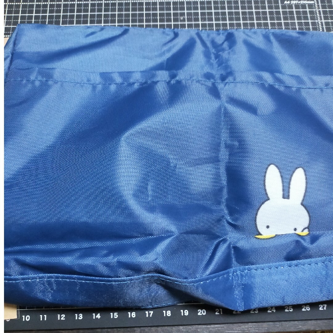 miffy(ミッフィー)のミッフィーちゃん ポーチ おまけ付き エンタメ/ホビーのおもちゃ/ぬいぐるみ(キャラクターグッズ)の商品写真