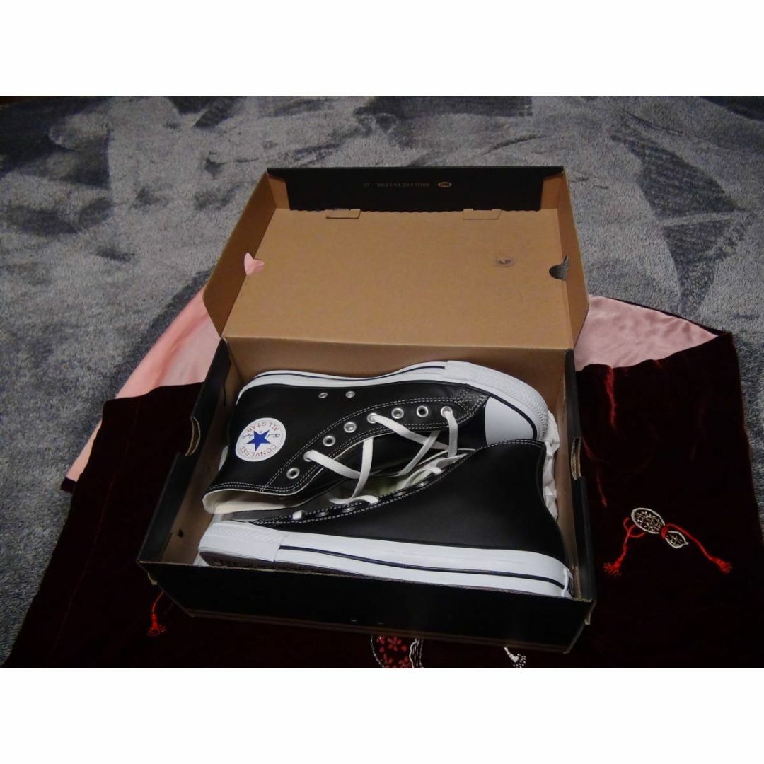 CONVERSE ALL★STAR レザーハイカット新品タグ付き箱入28㎝ !。