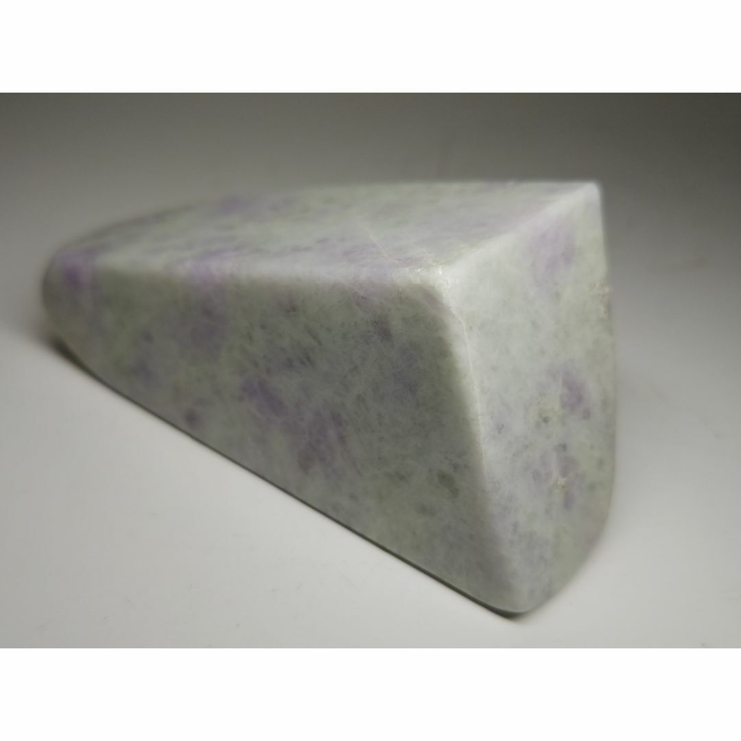 【初売り】 翡翠 736g ラベ&ライム ヒスイ 宝石 誕生石 自然石 鑑賞石 鉱物 原石 その他