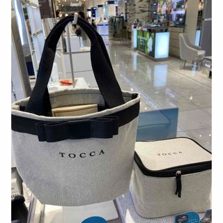 トッカ(TOCCA)の【新品・未使用】TOCCA✖︎ FANCL リボントートバッグ＆バニティポーチ(トートバッグ)