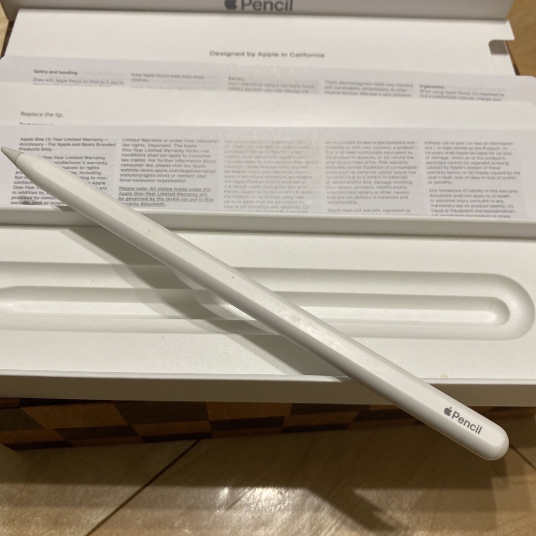 Apple(アップル)のApple Japan(同) iPadPro Apple Pencil 第2世代 スマホ/家電/カメラのスマホアクセサリー(その他)の商品写真