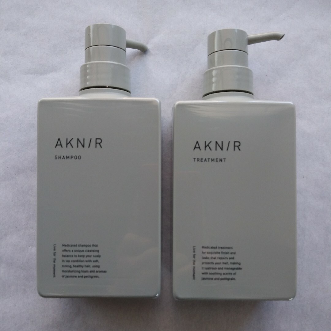 《AKNIR》アクニー 薬用ヘアシャンプー&トリートメントの通販 by いだがき's shop｜ラクマ