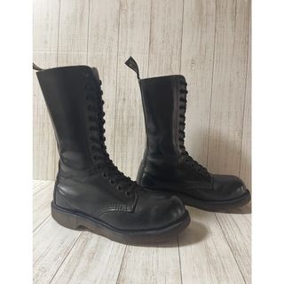 ドクターマーチン(Dr.Martens)の激レアモデル　ドクターマーチン☆☆イングランド☆☆スチールトゥ１４ホール(ブーツ)