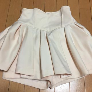 スナイデル(SNIDEL)のペプラムショーパン(ショートパンツ)