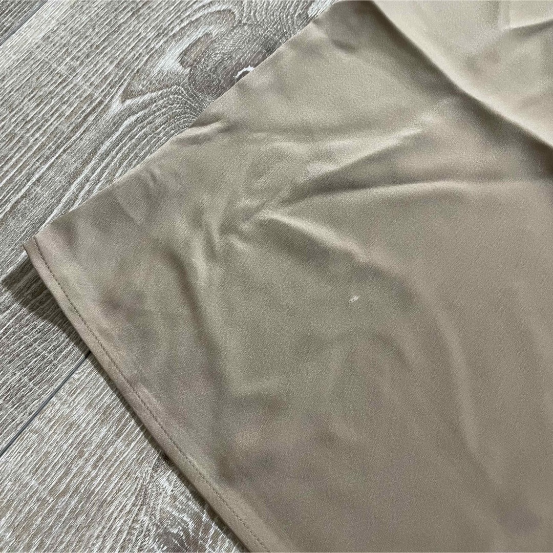 gelato pique(ジェラートピケ)の新品タグ付 ジェラートピケ サテンシャツ サテンロングパンツ ベージュ フリー レディースのルームウェア/パジャマ(ルームウェア)の商品写真