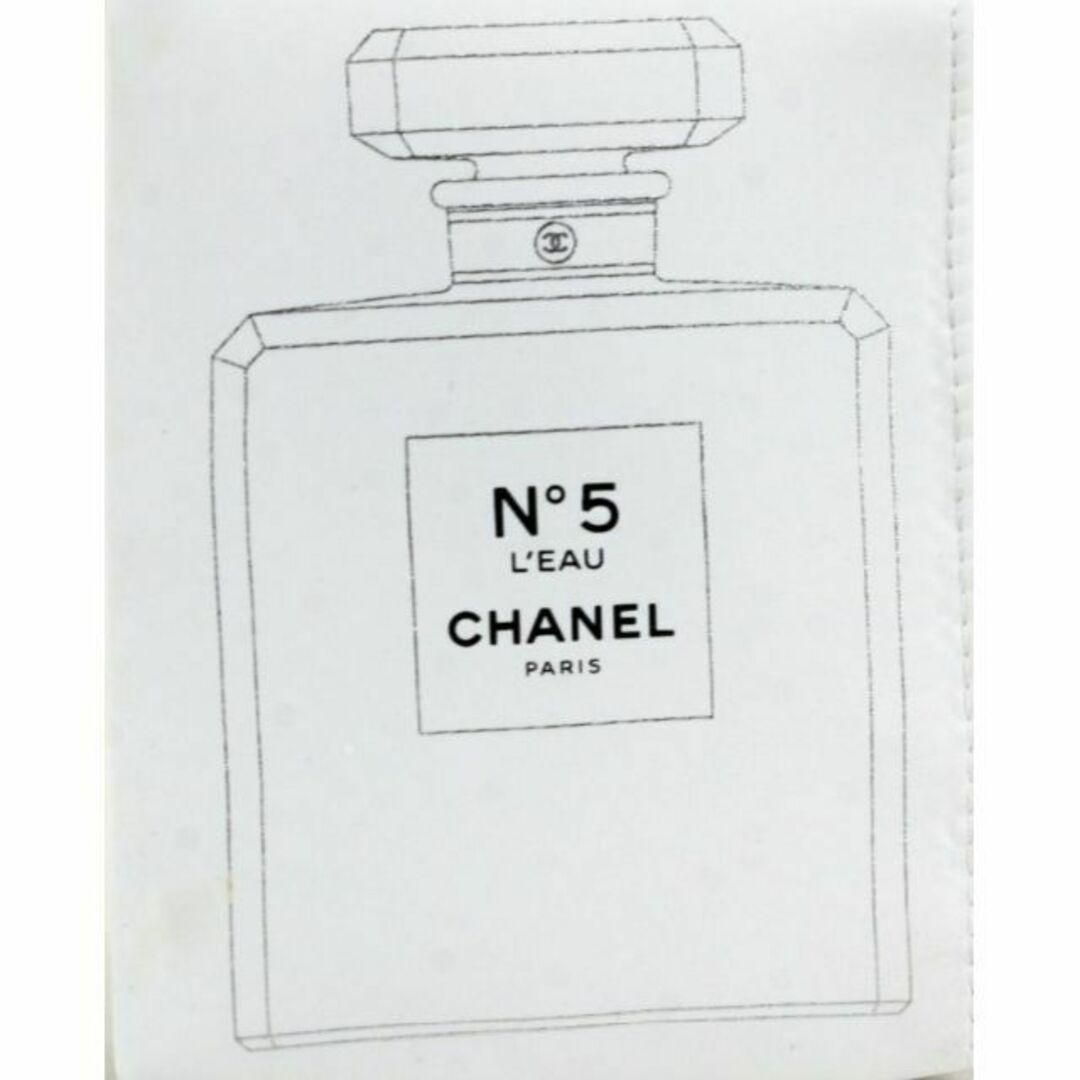 CHANEL(シャネル)のレア！chwh5 新品未使用本物　CHANEL　シャネル　ノベルティポーチ レディースのファッション小物(ポーチ)の商品写真