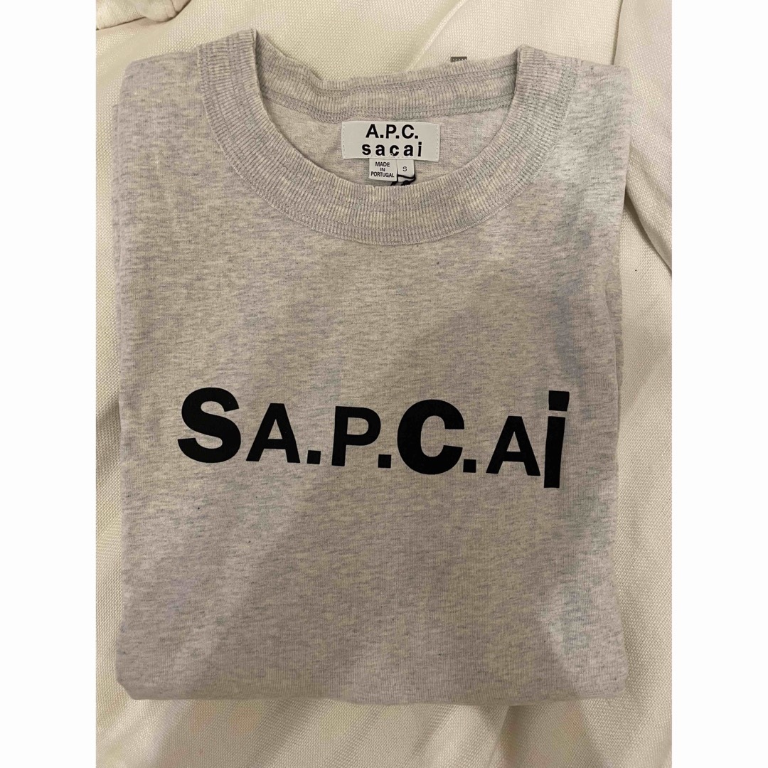 【新品未使用】A.P.C. × SACAI Kiyo Tシャツ