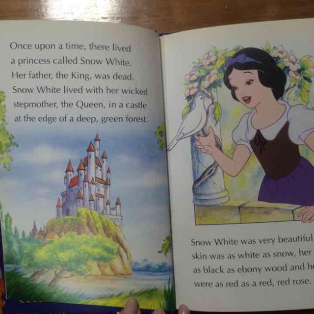 Disney(ディズニー)の英文♡白雪姫  エンタメ/ホビーの本(洋書)の商品写真