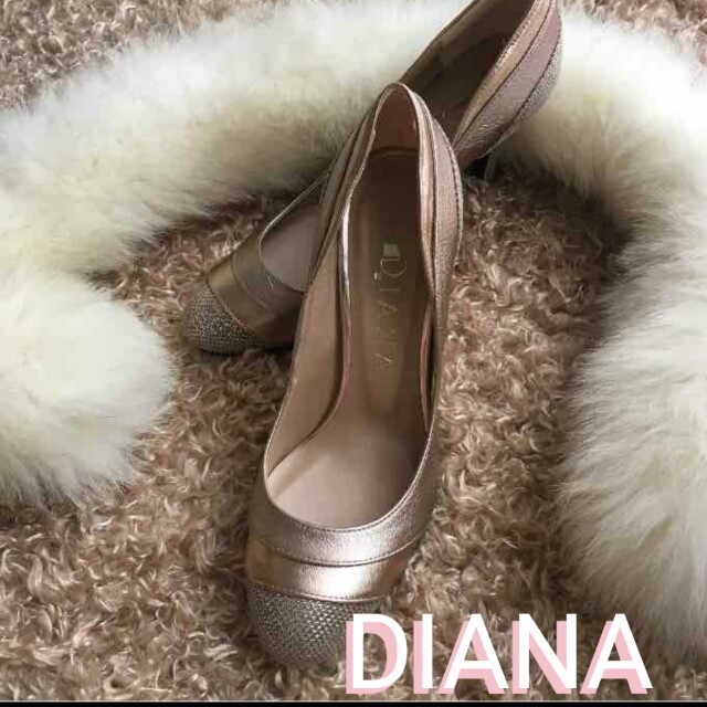 DIANA(ダイアナ)のDIANA(ダイアナ) パンプス レディースの靴/シューズ(ハイヒール/パンプス)の商品写真