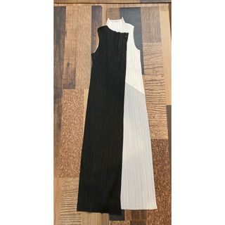 ✨希少✨PLEATS PLEASE 変形 カットソー 立体裁断 ネイビー