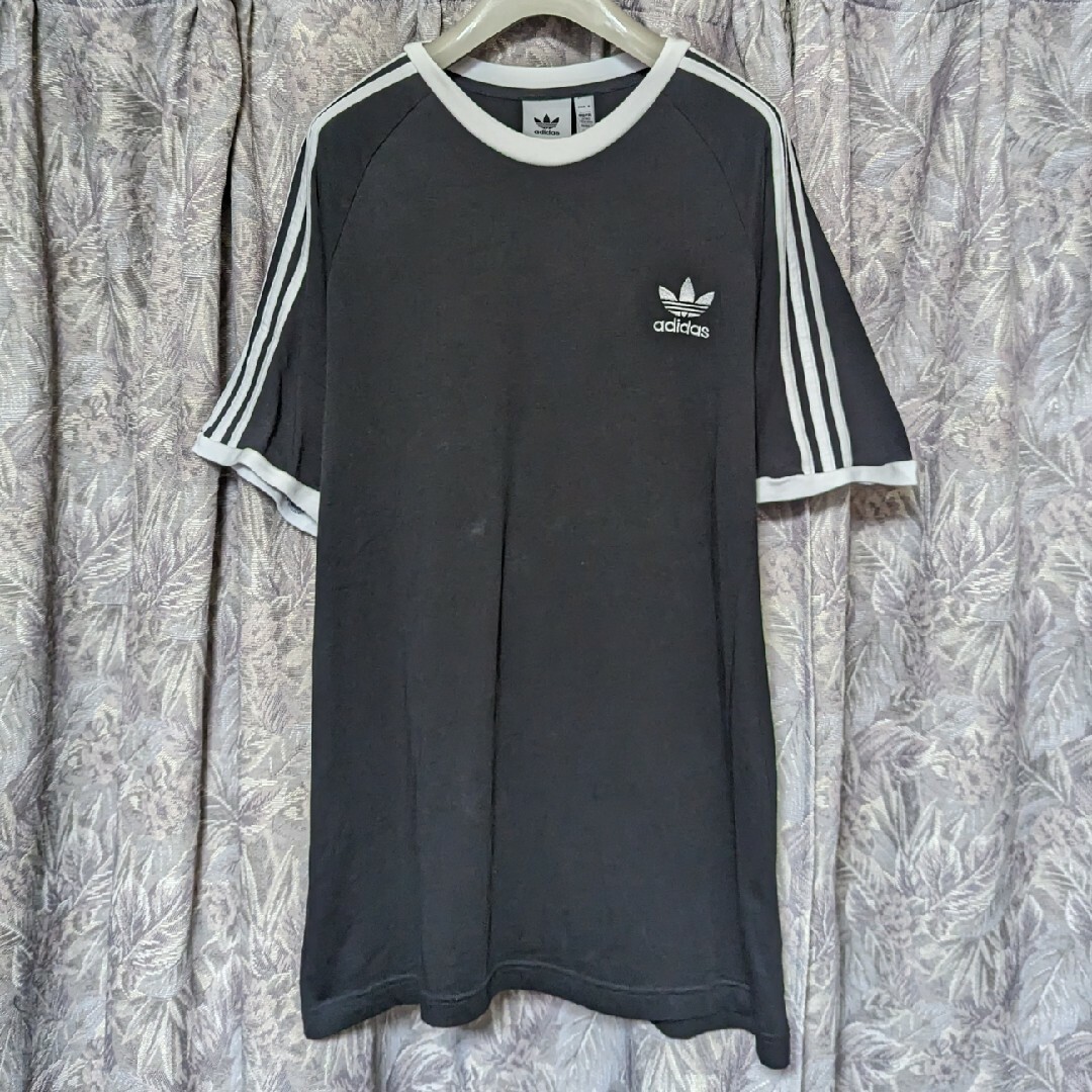 adidasｵﾘｼﾞﾅﾙｽ 肩ﾗｲﾝTｼｬﾂ