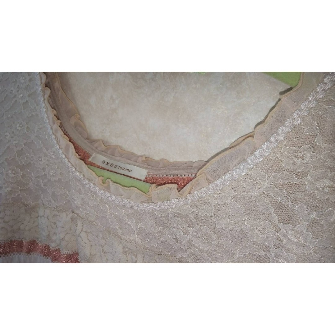 axes femme(アクシーズファム)のアクシーズファム　薄手ニット　ポンチョ　サーモンピンク　ボーダー　トップス レディースのジャケット/アウター(ポンチョ)の商品写真