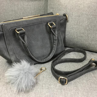 ザラ(ZARA)のチャーム付き❣️◆ハンドバッグ◆グレー💖【美品❤︎】(ハンドバッグ)