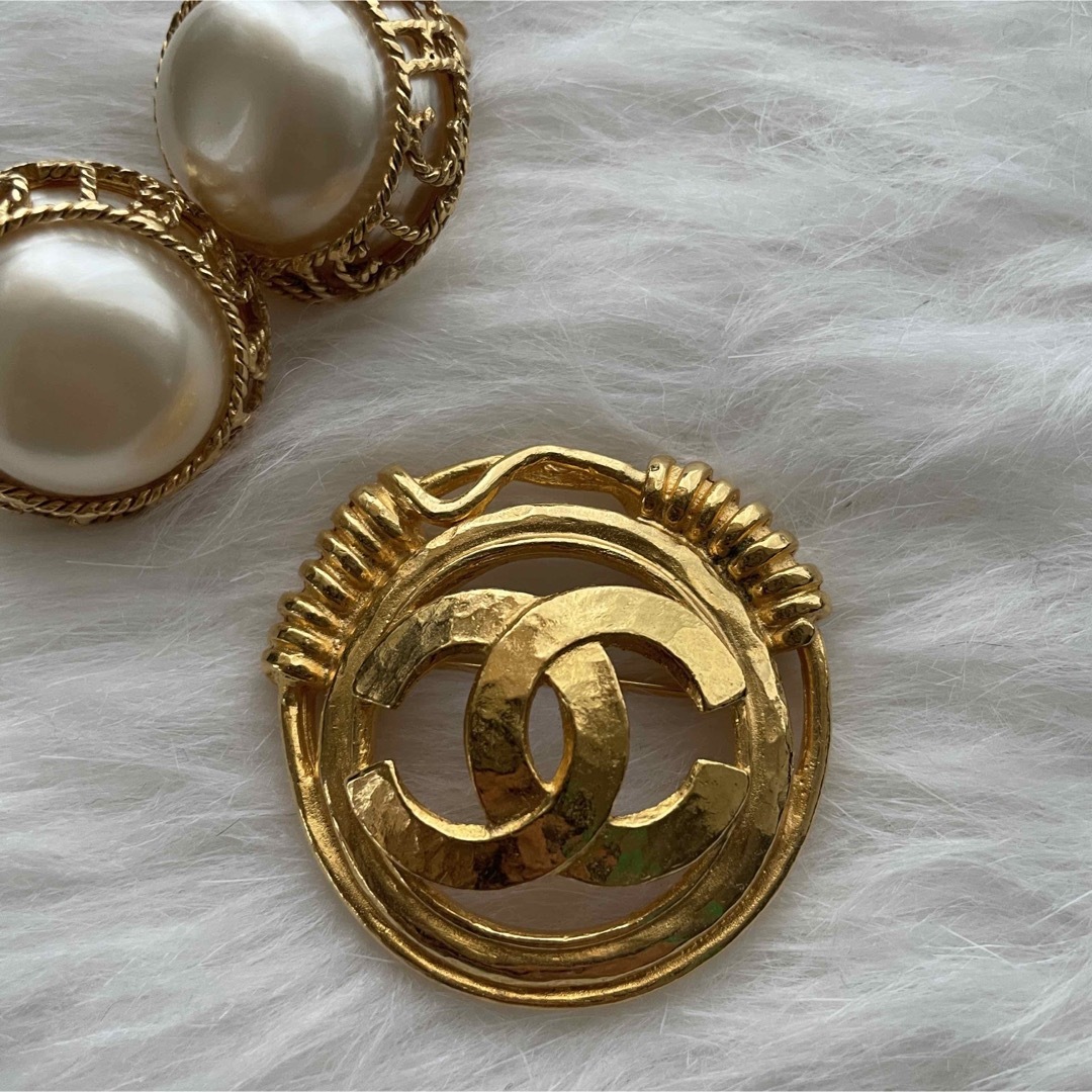 CHANEL(シャネル)の［美品］90's Vintage CHANEL CCブローチ レディースのアクセサリー(ブローチ/コサージュ)の商品写真