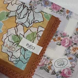 ローラアシュレイ(LAURA ASHLEY)の値下げ📌INED&ローラアシュレイ☆ハンカチ２枚セット(ハンカチ)