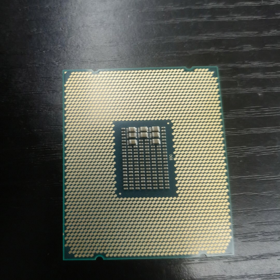 Intel Core I7  XEON E5  CPU　インテル 3