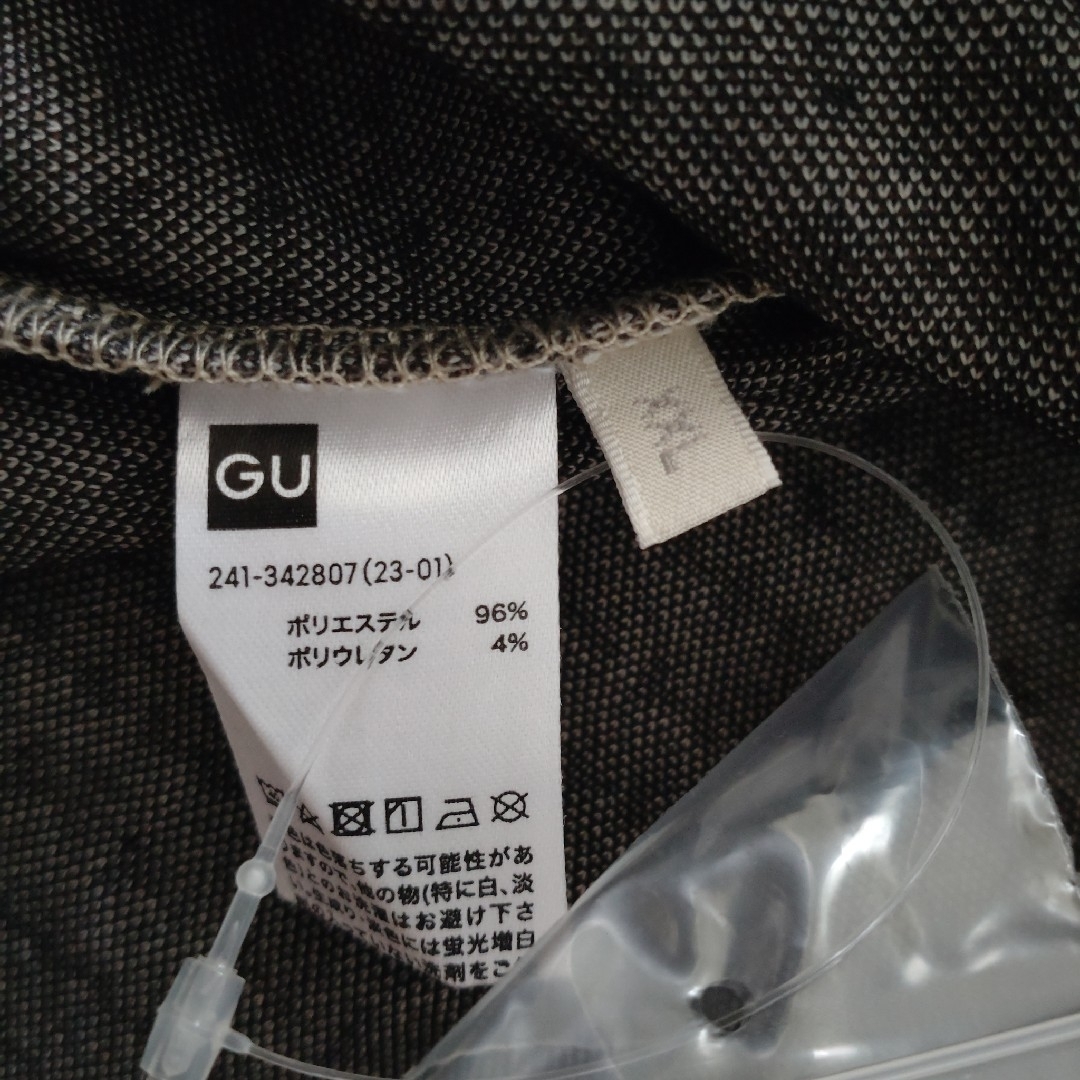 GU(ジーユー)のGU　2WAYジャガードボリュームスリーブT（五分袖）レトロ　チェック　ブラウン レディースのトップス(Tシャツ(半袖/袖なし))の商品写真