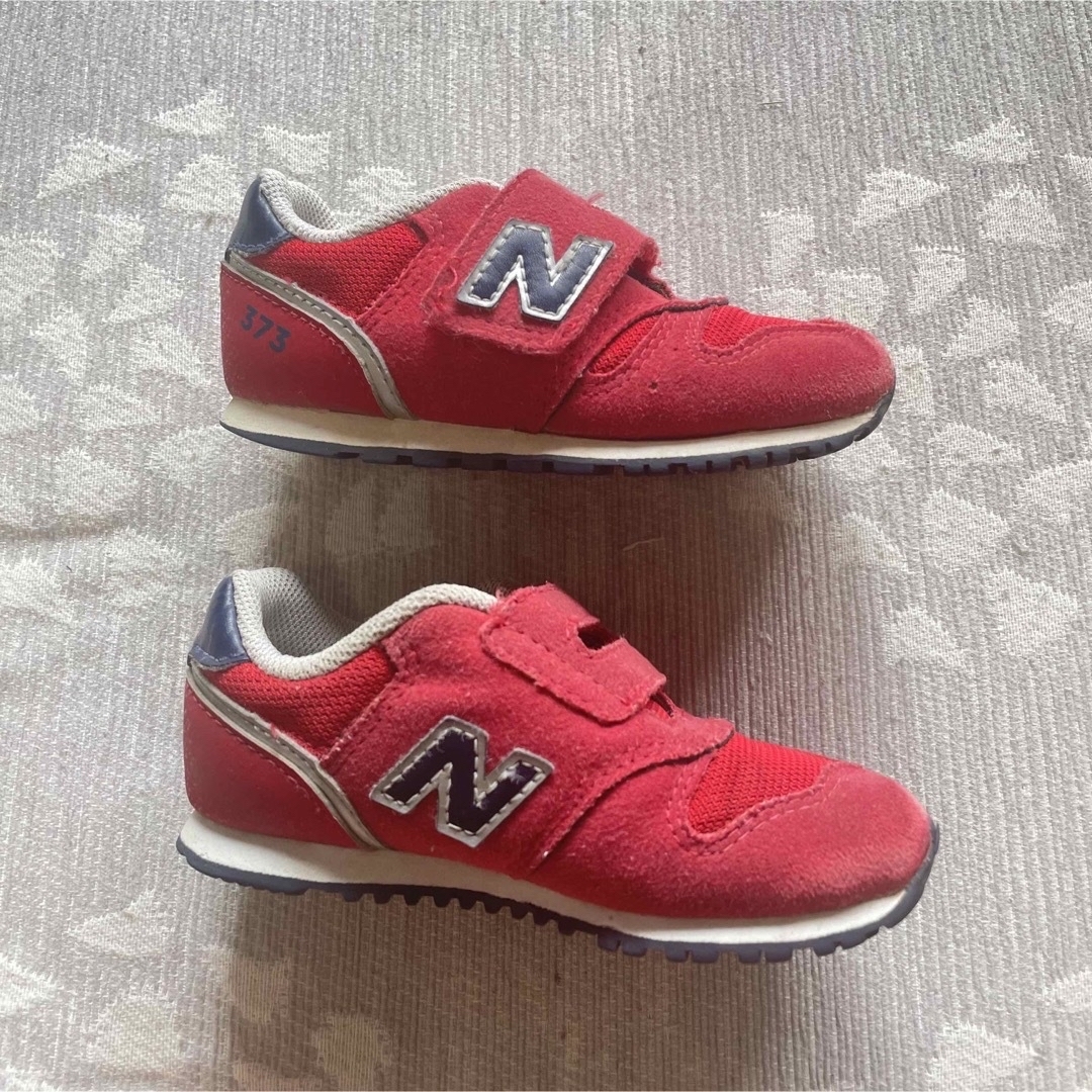 New Balance(ニューバランス)の記名なし！ニューバランス　赤 キッズ/ベビー/マタニティのキッズ靴/シューズ(15cm~)(スニーカー)の商品写真