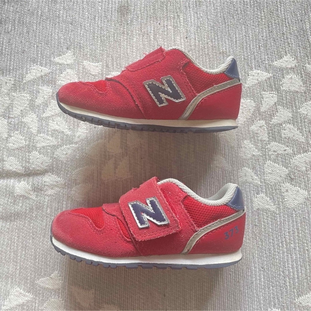 New Balance(ニューバランス)の記名なし！ニューバランス　赤 キッズ/ベビー/マタニティのキッズ靴/シューズ(15cm~)(スニーカー)の商品写真