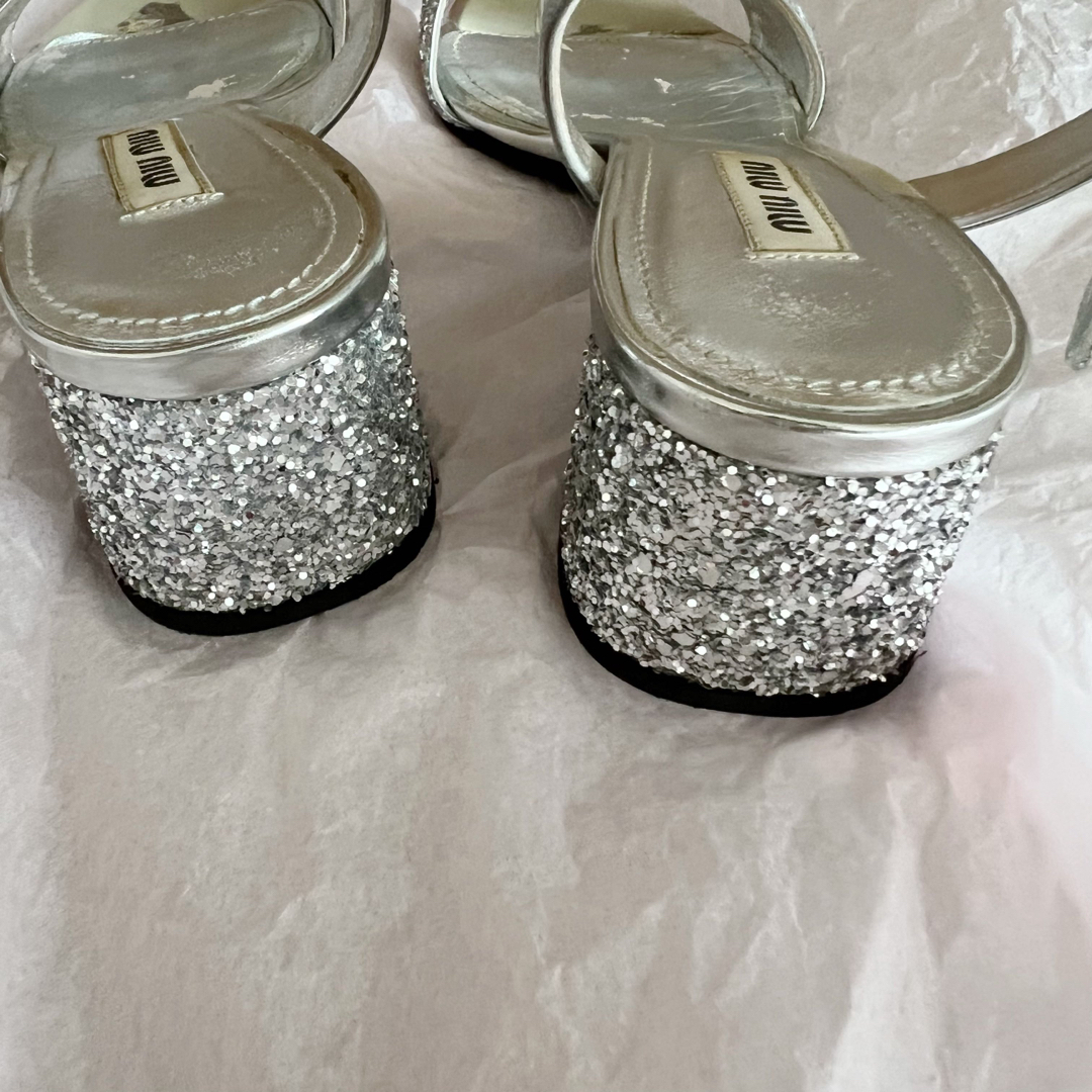 miumiu グリッターサンダル サイズ35 miumiu グリッターサンダル サイズ35