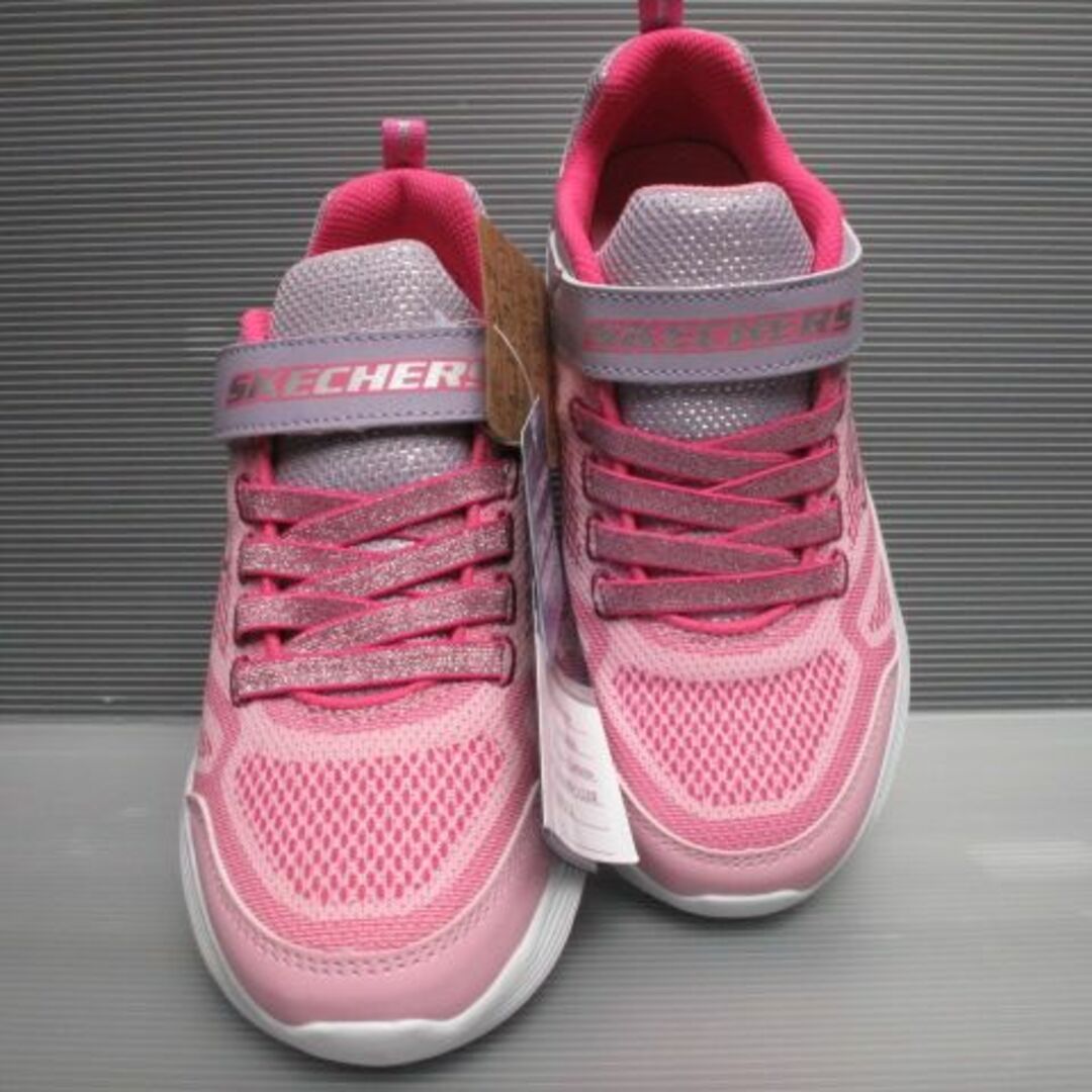 SKECHERS(スケッチャーズ)の新品　スケッチャーズ　22.0㎝ キッズ/ベビー/マタニティのキッズ靴/シューズ(15cm~)(スニーカー)の商品写真