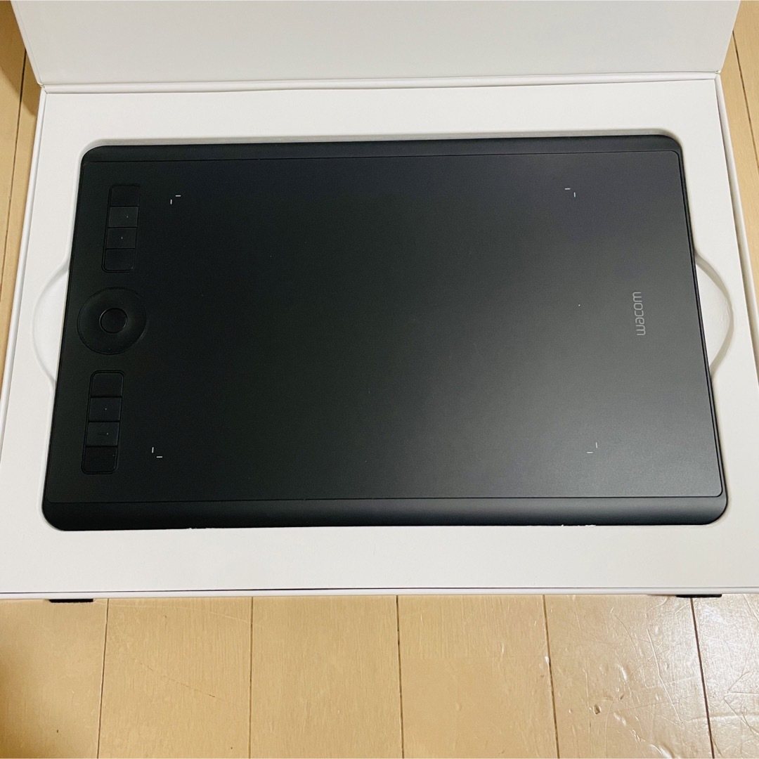 Wacom - 【美品】ワコム Intuos Pro Medium PTH-660/K0-DXの通販 by