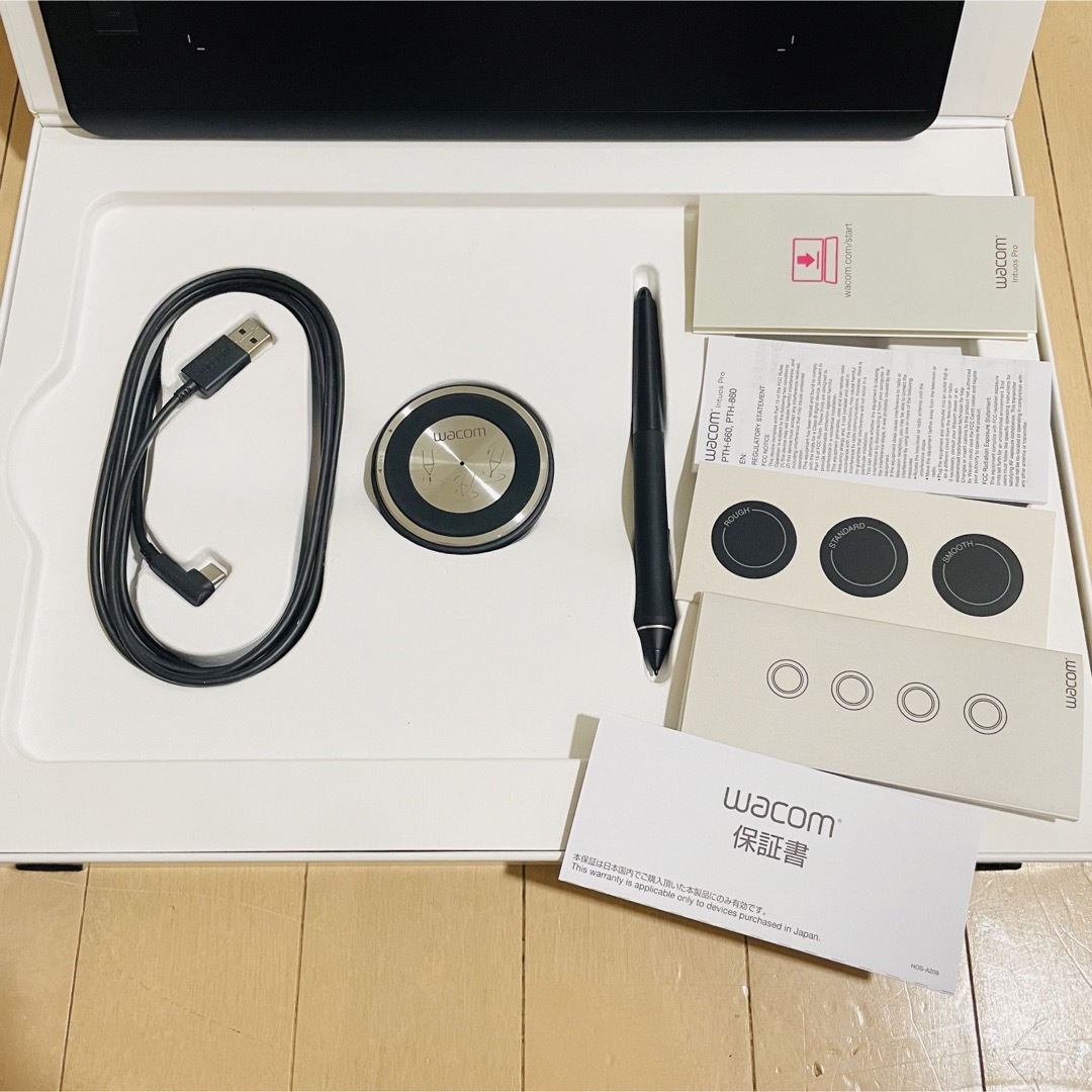 即納-96時間限定 美品 ペン タブレット Wacom Intuos Pro PTH-660/K0