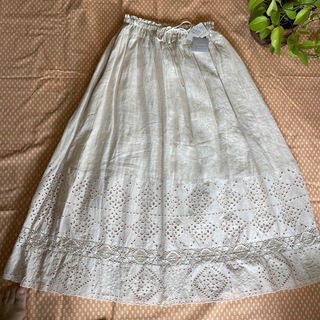 ツハルバイサマンサモスモス(TSUHARU by Samansa Mos2)の新品　SM2 TSUHARU 裾スカラップリネンスカートスカート(ロングスカート)