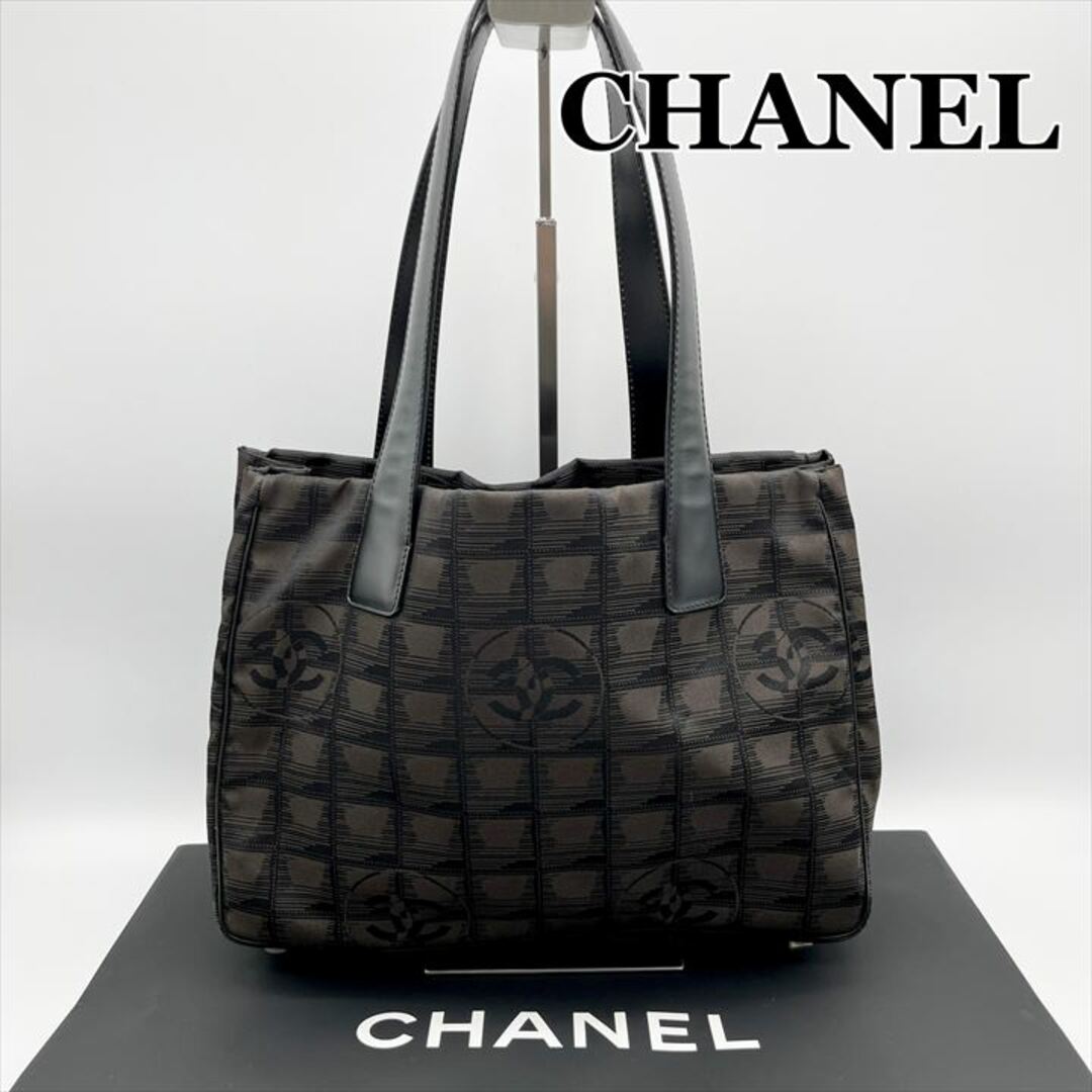 ☆CHANEL シャネルニュートラベルライン　トートバッグ　美品マグネット式