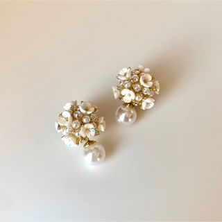 フラワーパールピアス(ピアス)