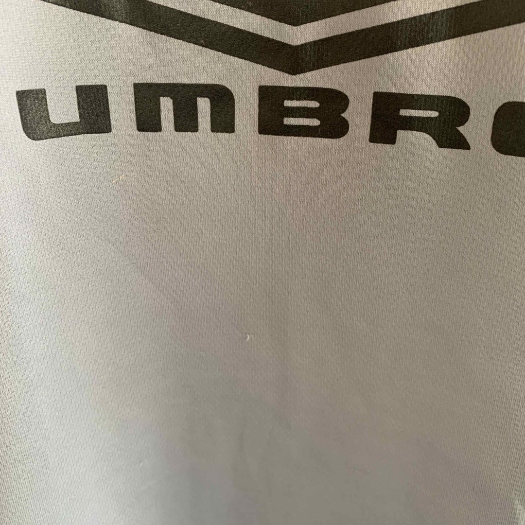 UMBRO(アンブロ)のUMBRO    半袖トレーニングシャツ スポーツ/アウトドアのサッカー/フットサル(ウェア)の商品写真