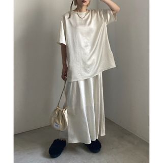 Ameri VINTAGE - アメリ GLOSSY FLOW TEE WITH SKIRTの通販|ラクマ