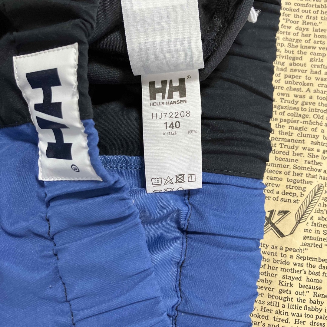 HELLY HANSEN(ヘリーハンセン)の140cmヘリーハンセンロゴビーチショーツ キッズ/ベビー/マタニティのキッズ服男の子用(90cm~)(パンツ/スパッツ)の商品写真