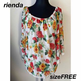 リエンダ(rienda)の【rienda】花柄バタフライトップス【美品】(カットソー(半袖/袖なし))