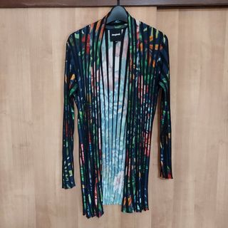 デシグアル(DESIGUAL)の新品　未使用　ライトゲージ　カーディガン　デシグアル(カーディガン)