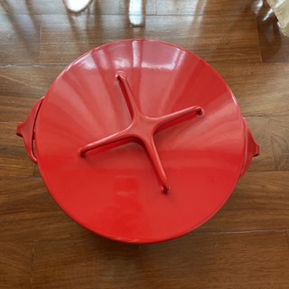 ダンスク(DANSK)のDANSK 両手鍋　チリレッド　赤　23cm 琺瑯　ホーロー(鍋/フライパン)