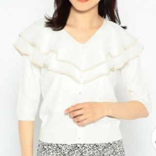 ミッシュマッシュ(MISCH MASCH)のミッシュマッシュ　ラッフル衿Vネックニット　ホワイト(シャツ/ブラウス(半袖/袖なし))