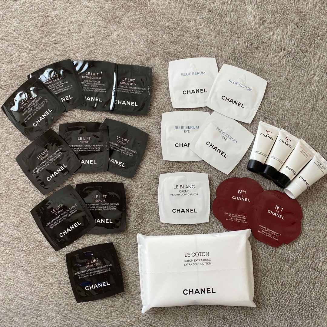 CHANEL(シャネル)のCHANEL コスメサンプル　22点 コスメ/美容のキット/セット(サンプル/トライアルキット)の商品写真