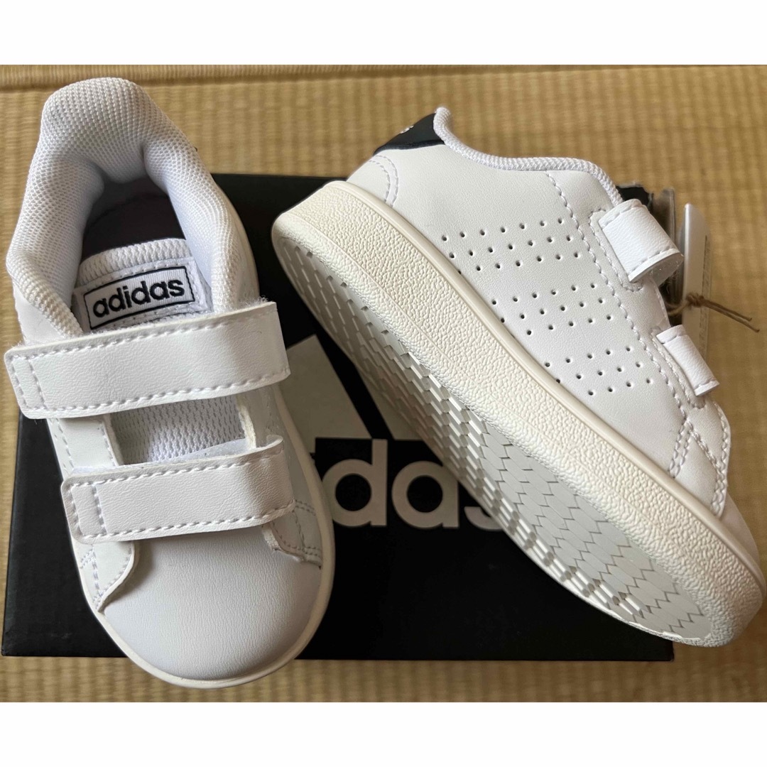 adidas(アディダス)のadidas スニーカー　ベビー 12㎝ キッズ/ベビー/マタニティのベビー靴/シューズ(~14cm)(スニーカー)の商品写真